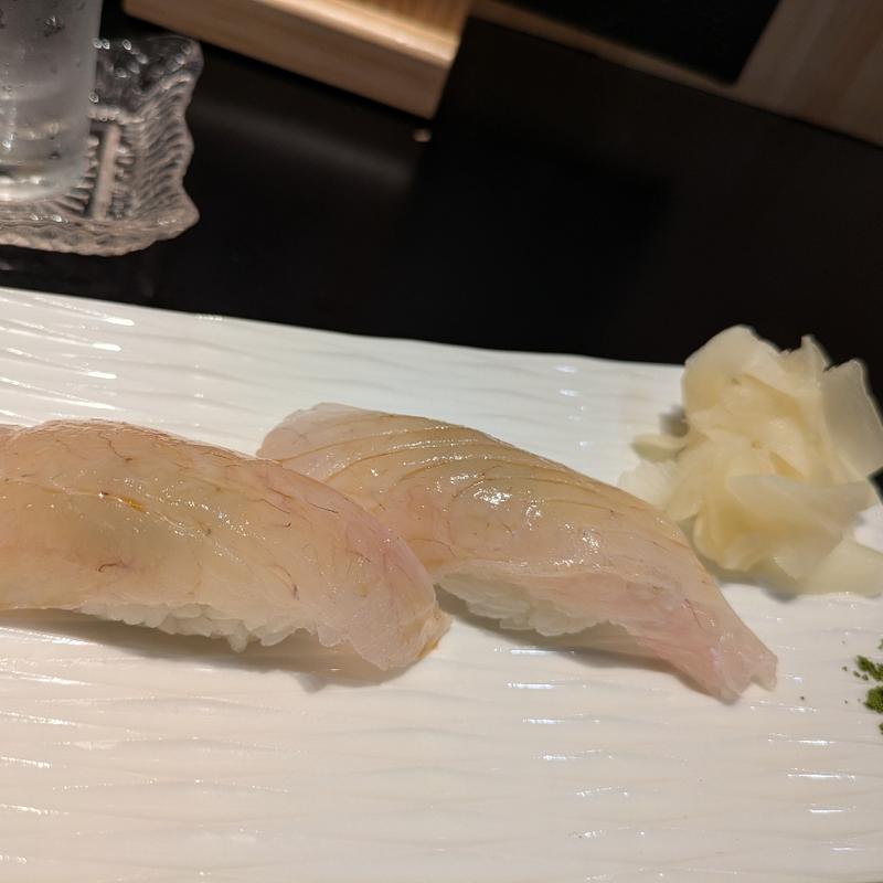 真鯛の握り(麺・鮨 ワタリガラス)