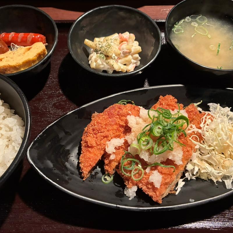 チキンカツおろしポン酢定食(本町酒場　福力 （フクリキ）)