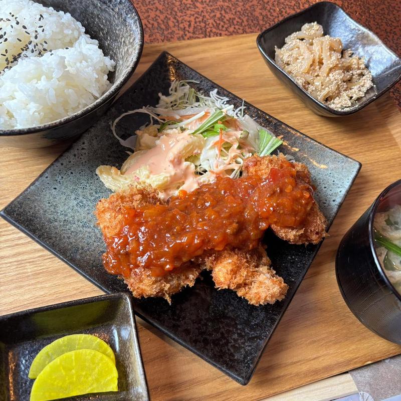 チキンカツ定食(ルナパーク)