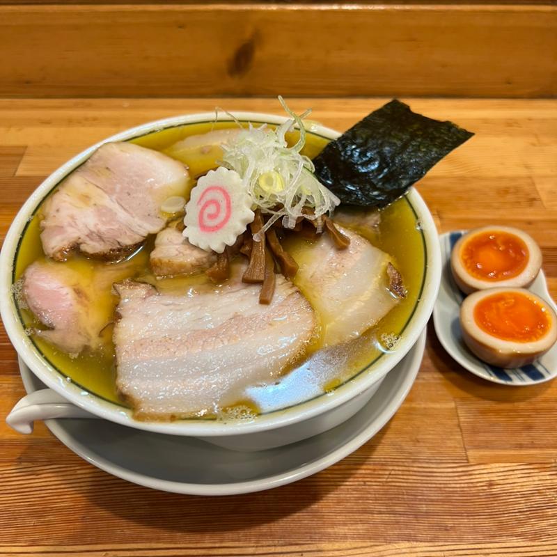 チャーシュー味玉ラーメン(there is ramen)