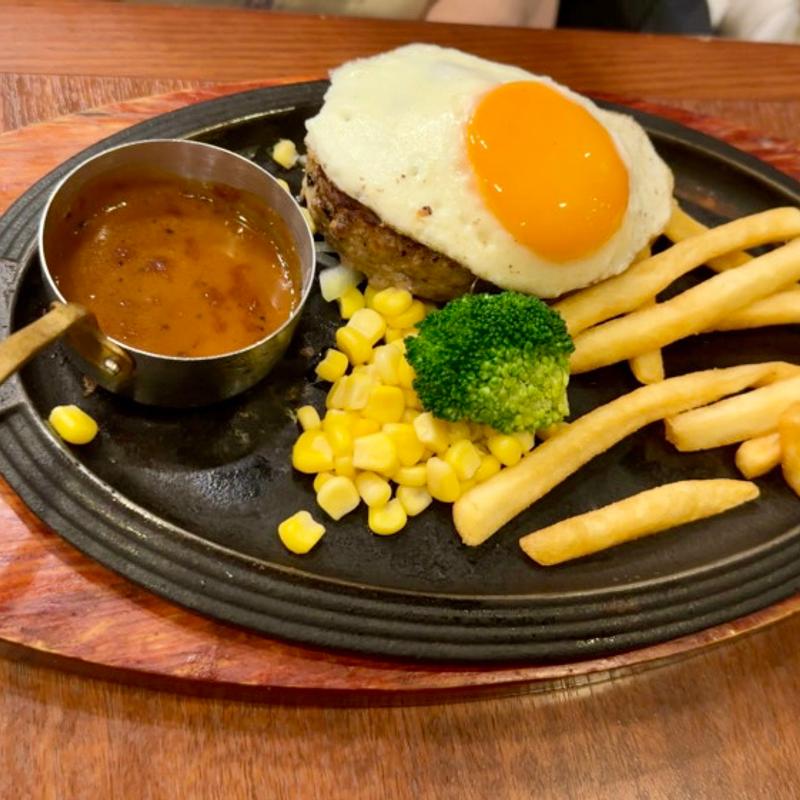 黒×黒ハンバーグ ブラウンバターソース(ロイヤルホスト曳舟店)