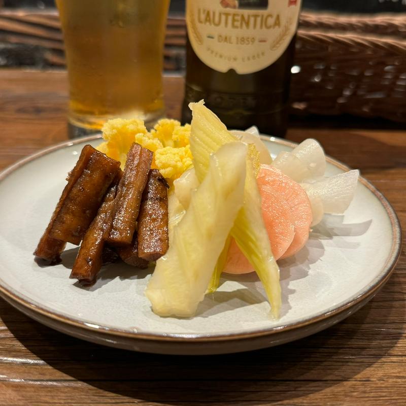ごぼうのバルサミコ漬けと野菜のピクルス(山田食堂 )