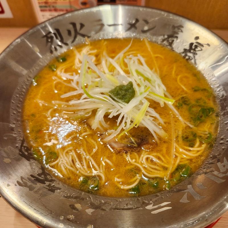 青烈火みそラーメン(烈火ラーメン暖暮 那覇開南店)