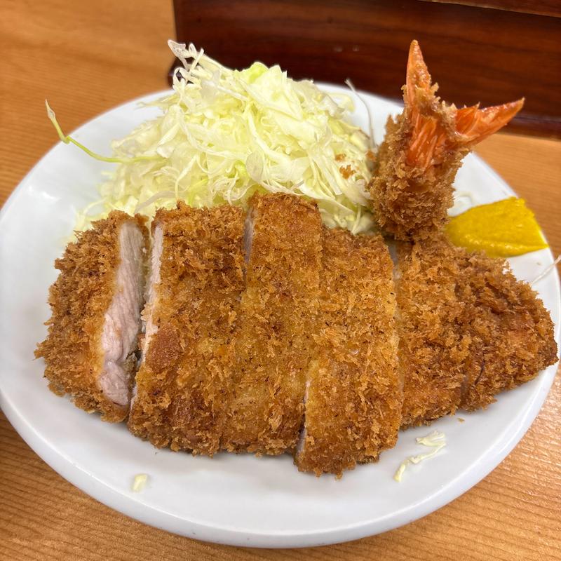 ロースかつ定食(とんかつ 山家)