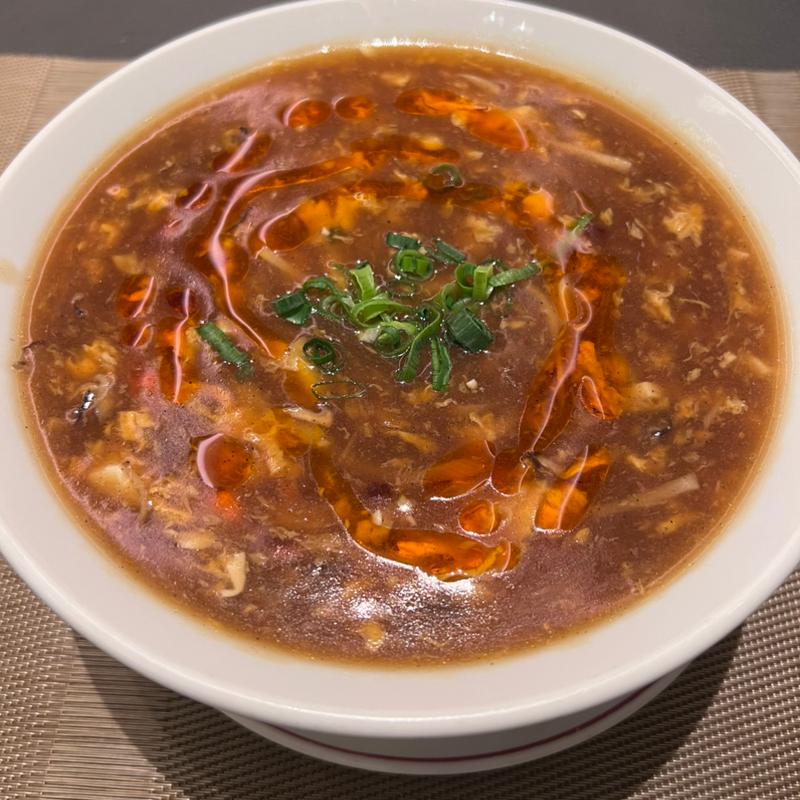 海鮮酸辣湯麺(中国飯店 倶楽湾)