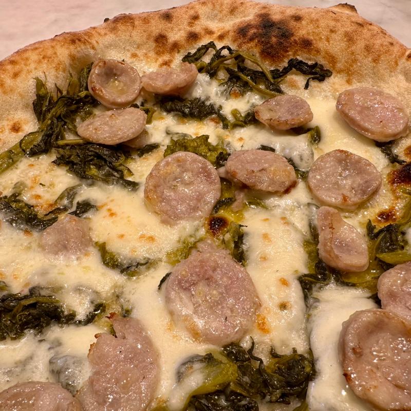 サルシッチャ&フリアリエッリ(ソロピッツァナポレターナ ダピッコロ大須本店)