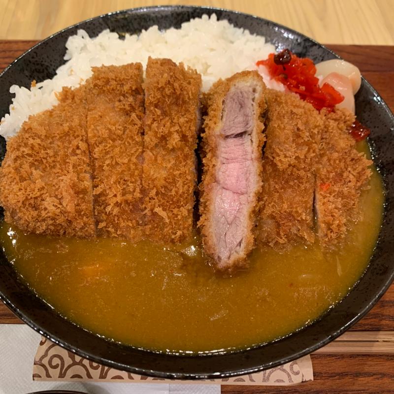 特製かつカレー(とんかつ·お食事 涼庵)