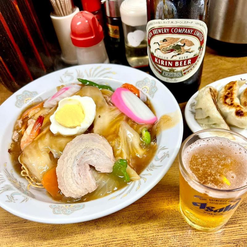 五目かた焼きそば 餃子(中華料理 大明飯店)