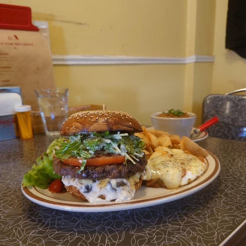 My name is MANPUKU(BACK HOME meal & bake （バックホーム）)