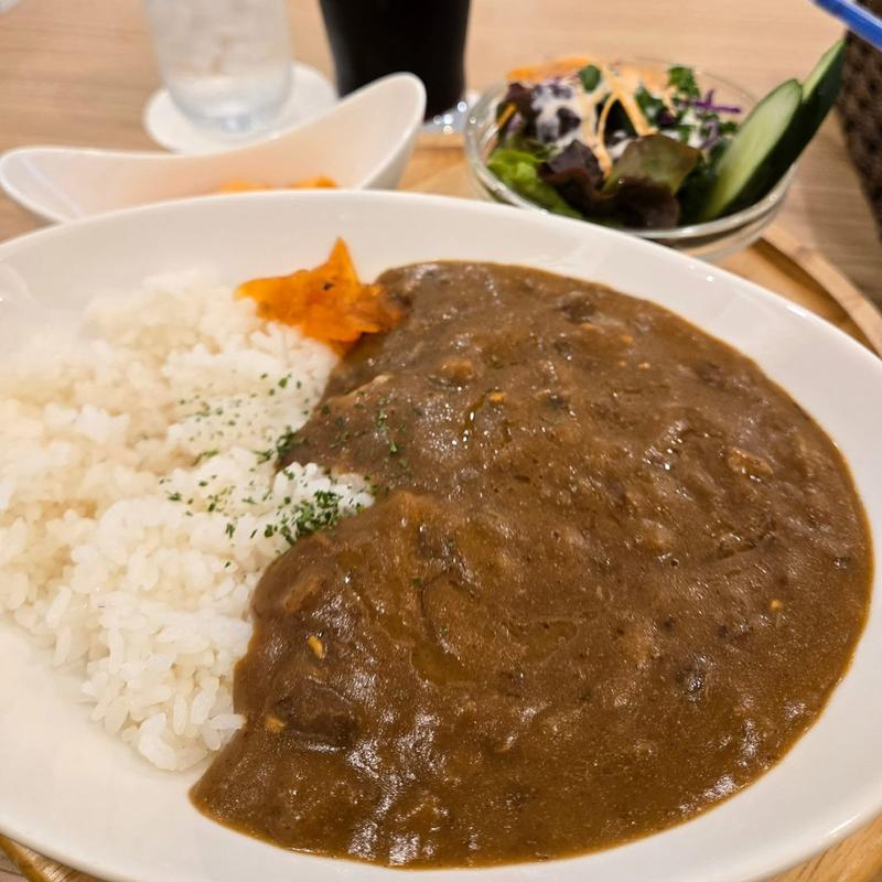 牛すじカレー(cafeオンディーヌ)