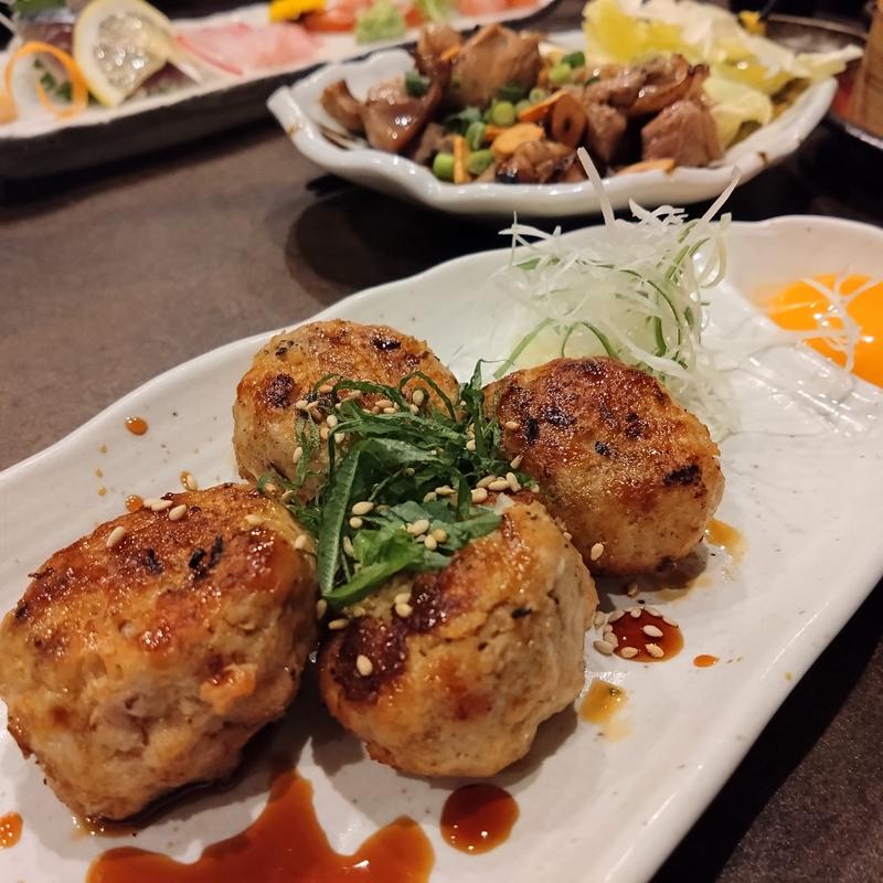 こりこり軟骨の月見つくね(ちょびすけ)