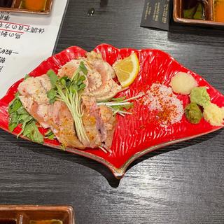 タタキ三種盛り(炭火焼鳥　くわどり)