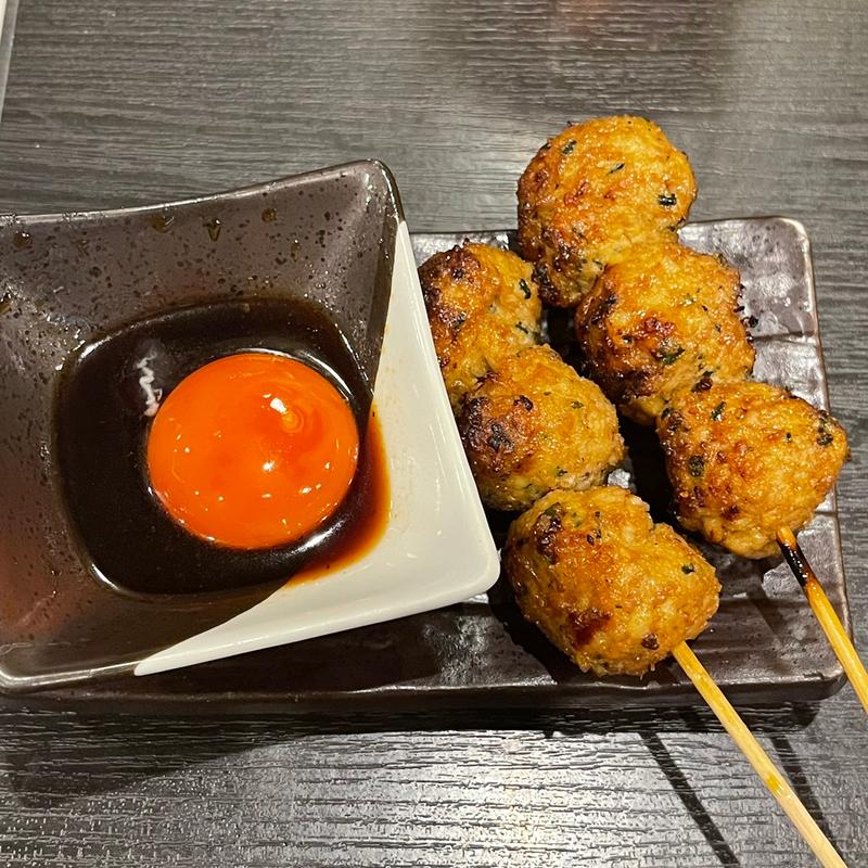 月見つくね(炭火焼鳥　くわどり)