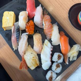 かすみ(すしざんまい 新橋SL広場前店)