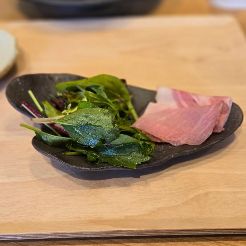 有機野菜サラダ 自家製ハム バルサミコ酢(とんかつ U.F.O)