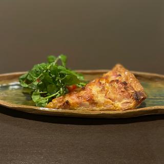 林ファーム幻豚の自家製ベーコンと旬野菜のキッシュ