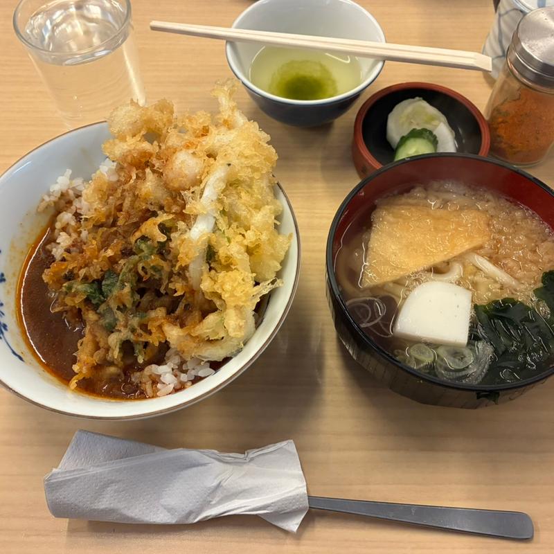 辛口カレーかき揚げ丼 ミニうどん付(天重本店)