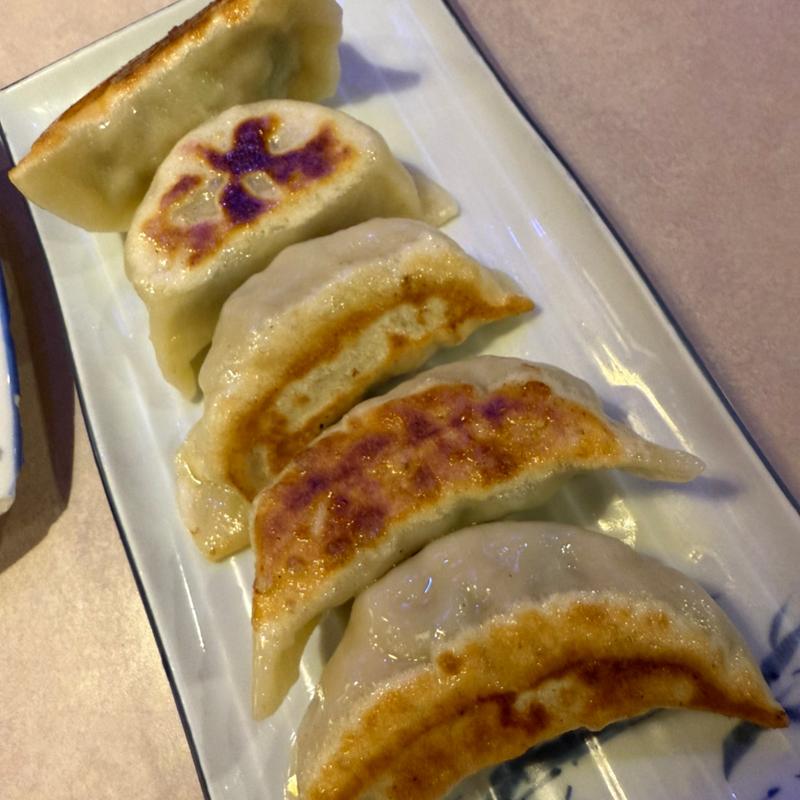 当店名物 大餃子　5個(青山餃子房 笹塚店)