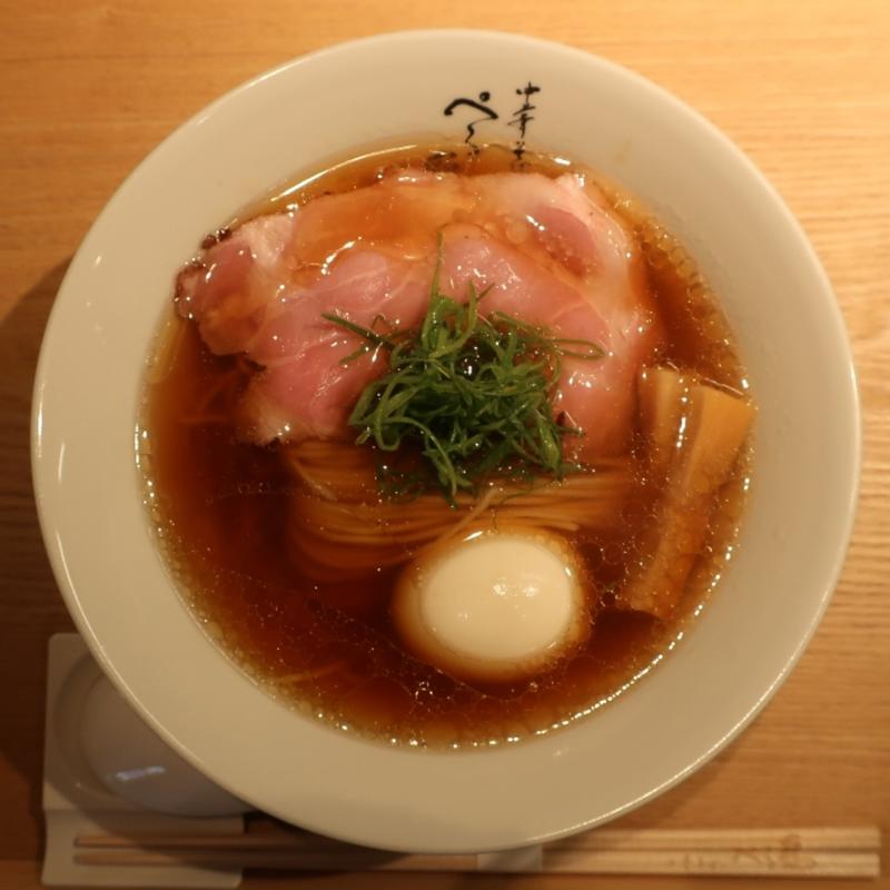 地鶏そばNOIR味玉入(中華そば ぺる鶏)