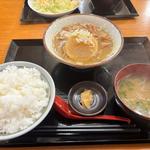 もつ煮込み定食(まんぷく食堂 日立)