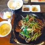 レバニラ定食(中華ダイニング シーアン)