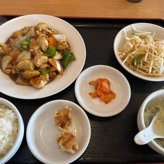 鶏肉の黒胡椒炒めランチ