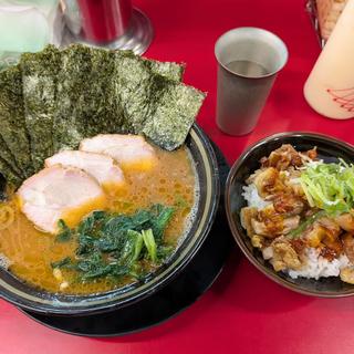 ラーメン 辛い鶏皮丼(IEKEI TOKYO 王道家直系)