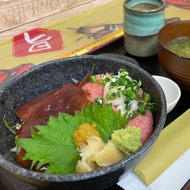 づけ・ねぎとろ丼(海鮮丼・まぐろ丼 石橋坂)