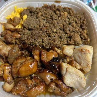炭火焼き焼き鳥丼(セブン-イレブン さっぽろ創世スクエア店)