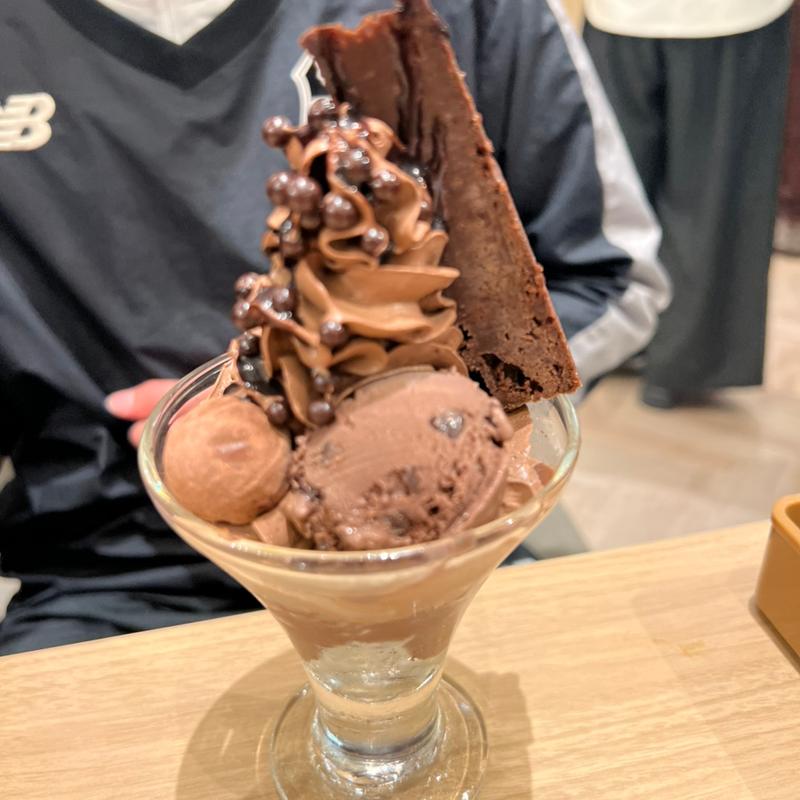 誕生日パフェチョコ(ヴィクトリアステーション 旭川四条通店)