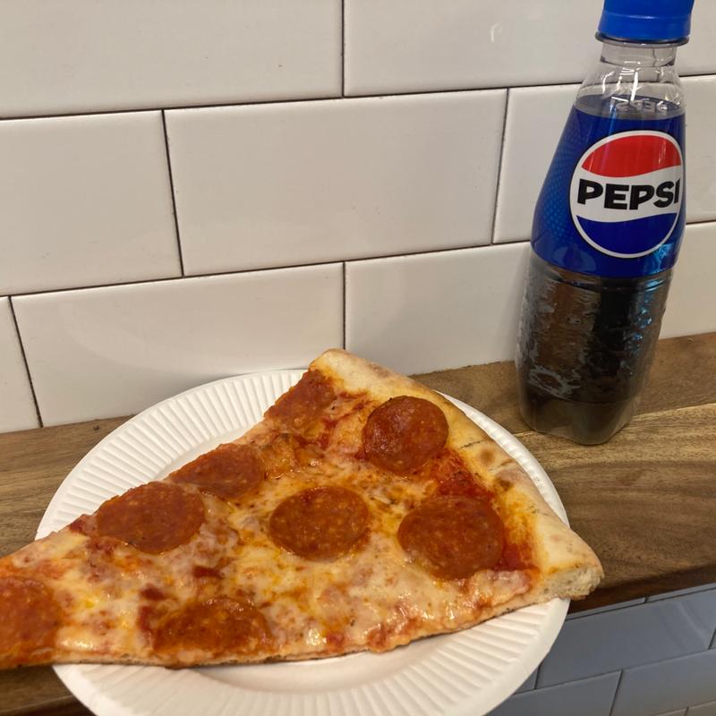 ペパロニピッツァ+ペプシコーラ(2Brothers Pizza)