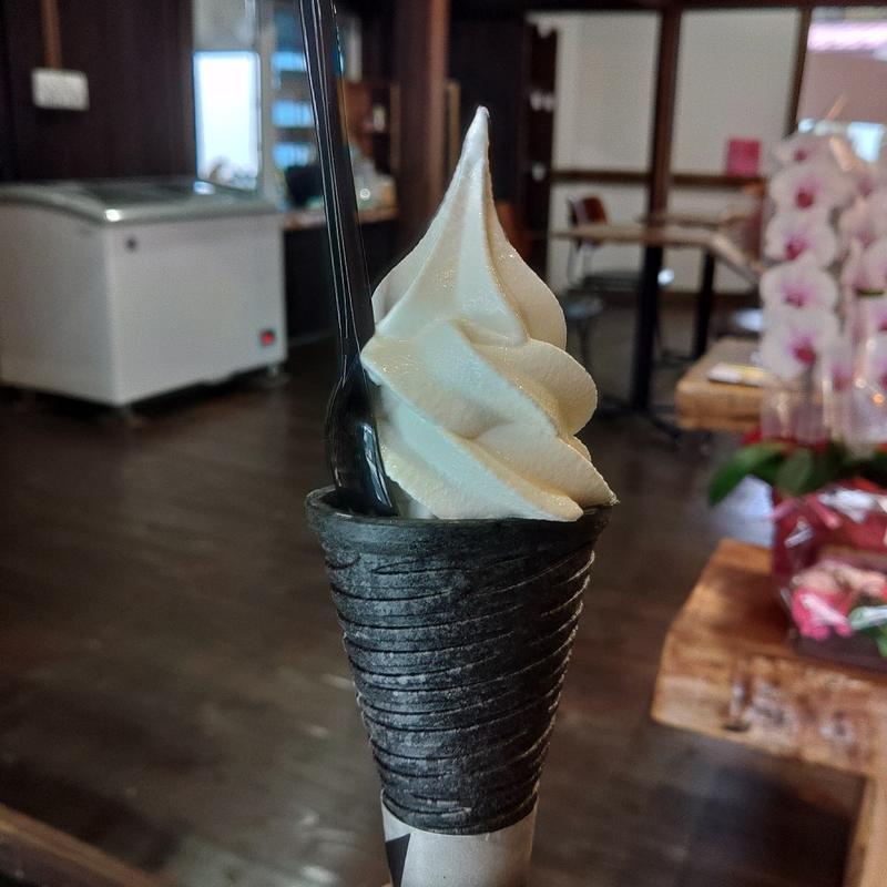 HIRAIZUMIソフトクリーム(HIRAIZUMI CROSS &)