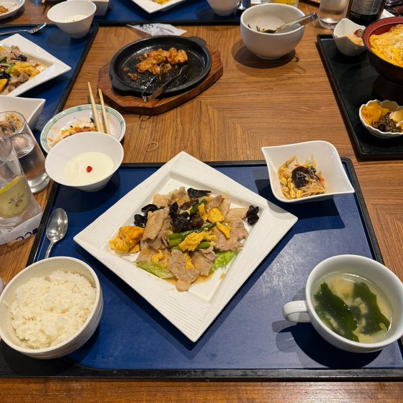 豚肉ときくらげのオイスター炒め(紫カントリークラブ あやめコース)