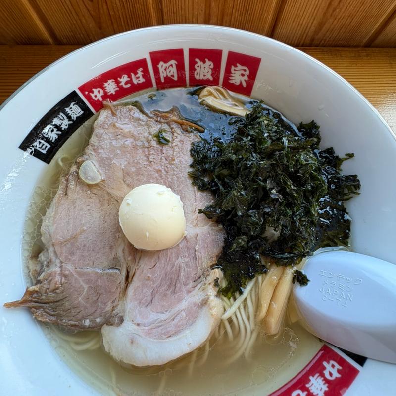 塩バターラーメン岩海苔トッピング(中華そば 栃木 阿波家)