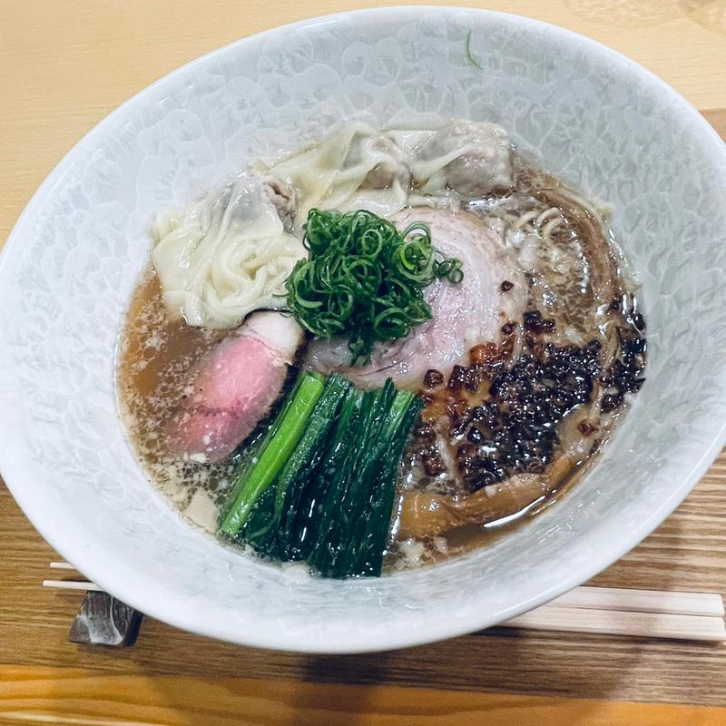 雲呑醤油そば(小麦そば池)