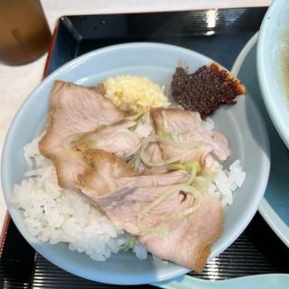 (ニューともちんラーメン 川崎駅前店)