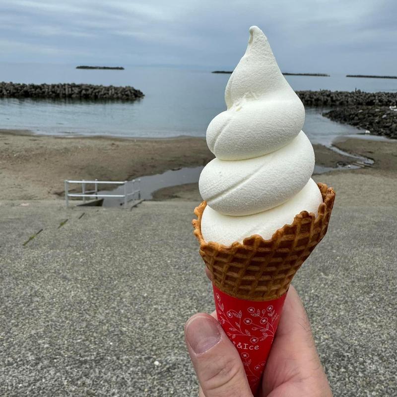 濃厚牛乳ソフト(道の駅 越後出雲崎 天領の里)