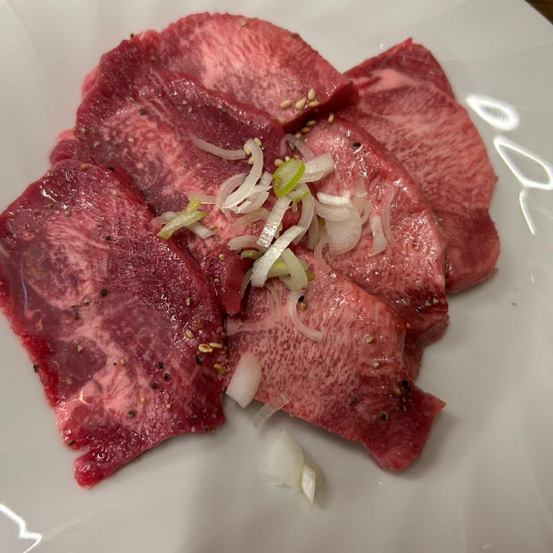 牛タン(焼肉ムットリ)