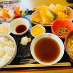 丼や御膳
