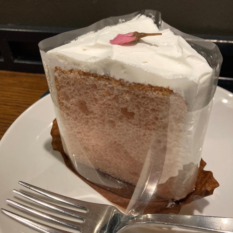 桜シフォンケーキ(スターバックスコーヒー 飯田橋メトロピア店)