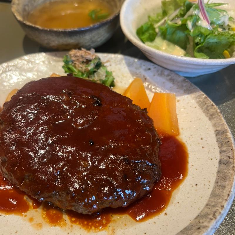 亀岡牛100%手ごねハンバーグランチ 自家製ソース(牛楽 （ぎゅうらく）)