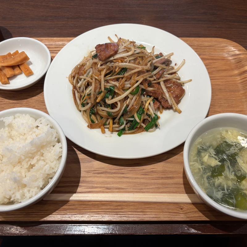 レバニラ定食(紅虎餃子房 アリオ亀有店)