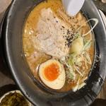 黒旨ラーメン