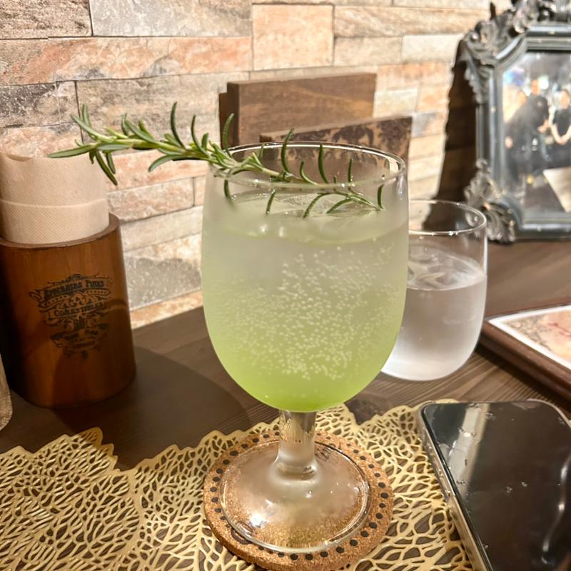 (Once upon a time（ワンス アポン ア タイム）)