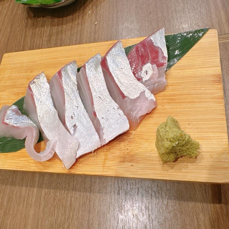 シマアジ刺身(魚屋に毛のはえた様なお店、京都つりや)