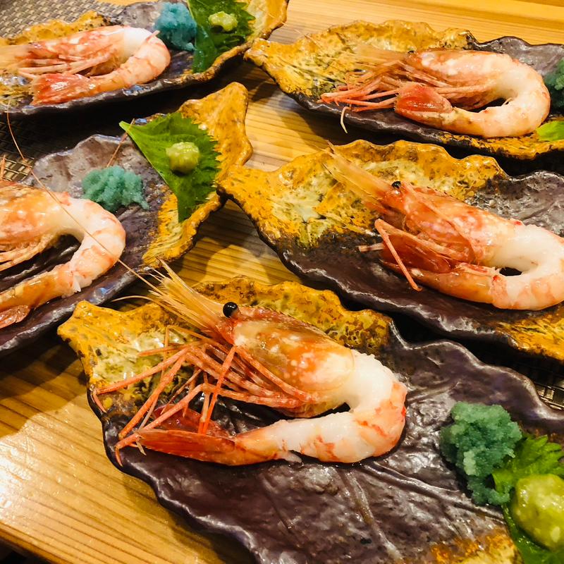 特大ボタン海老刺し(北海道おばんざい いそ田)