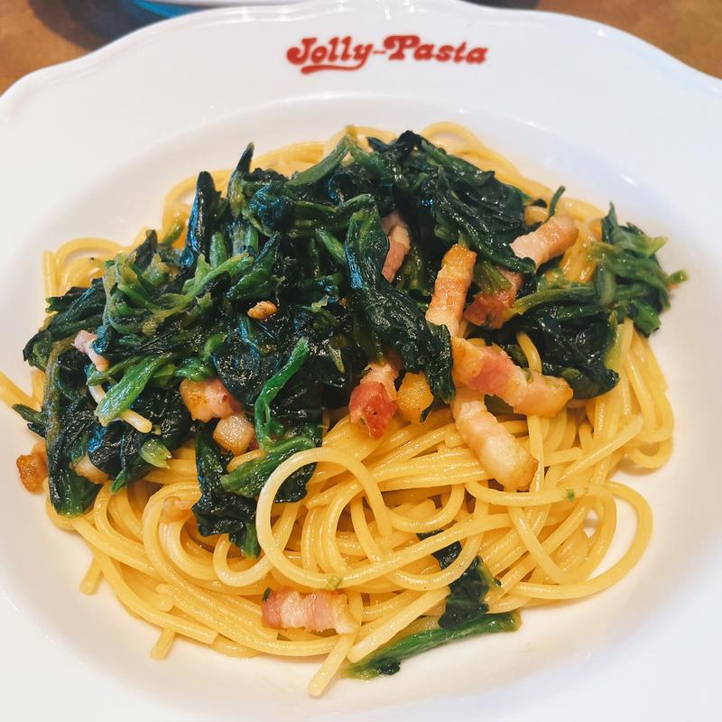 ほうれん草とベーコンのバター醤油(ジョリーパスタ 沢良宜店)