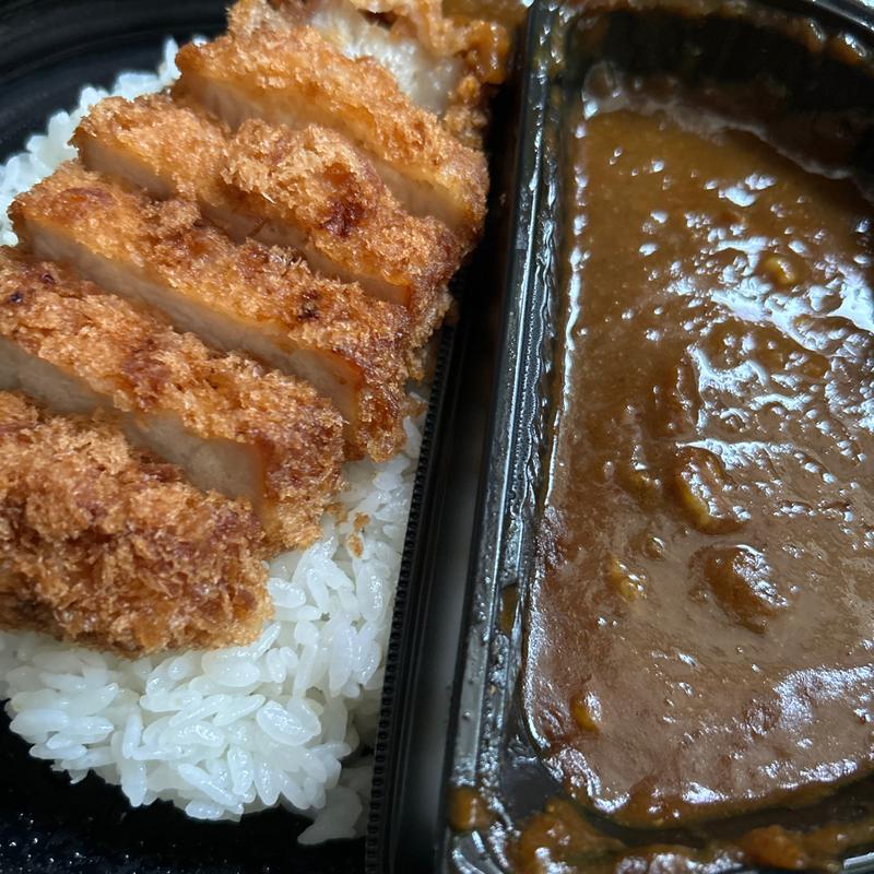 新宿中村屋監修 カツカレー中辛(ローソン 札幌オーロラタウン店)