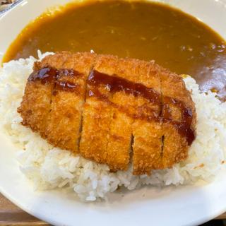 三元豚カツカレー特盛(カレーショップ C＆C 有楽町店 （カレーショップ シー・アンド・シー）)