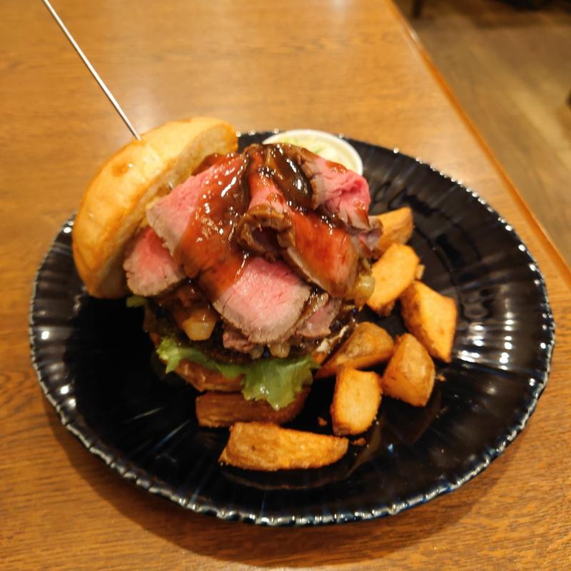 和牛ローストビーフバーガー(ボカロス BOCARROZ)